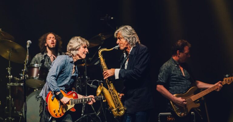 The Dire Straits Experience — muziek in Tilburg